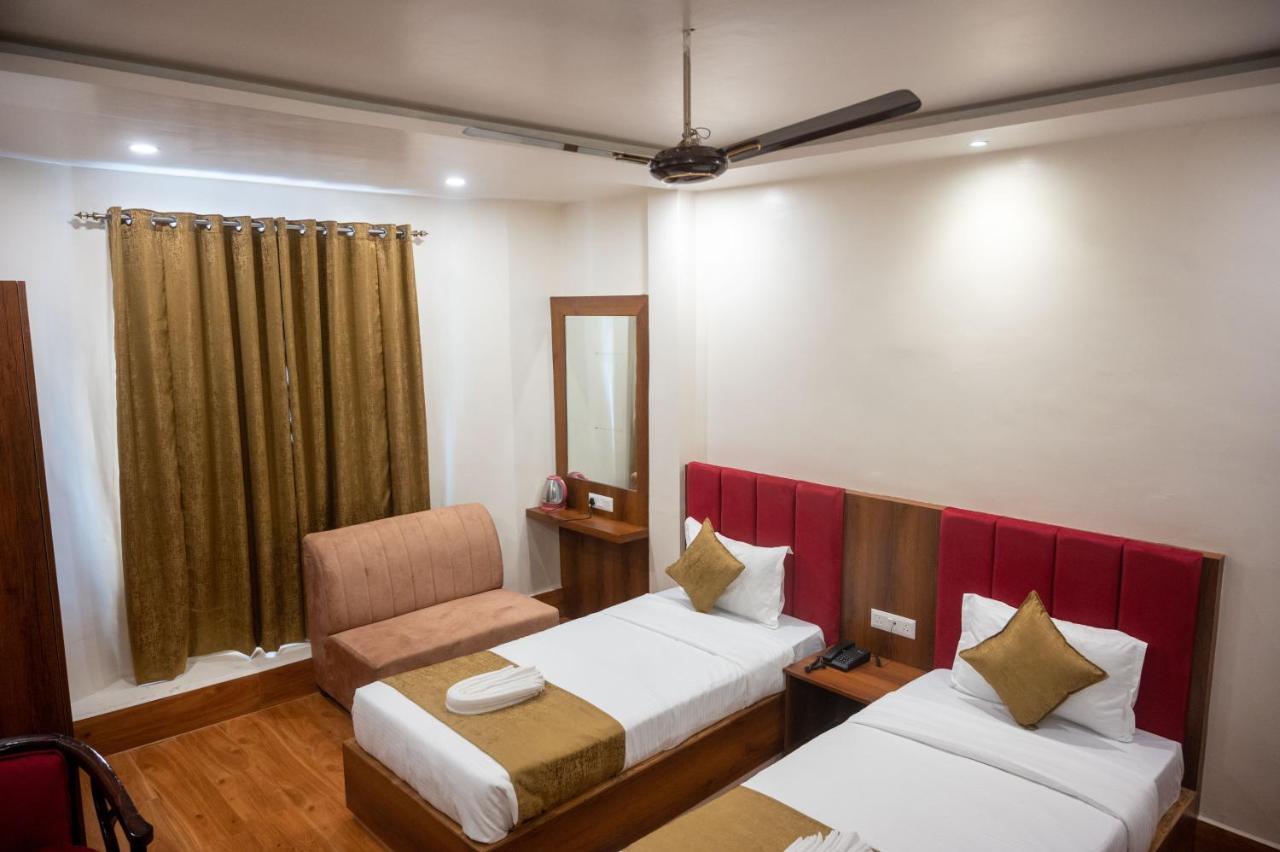 Kiran Palace Hotel 3*