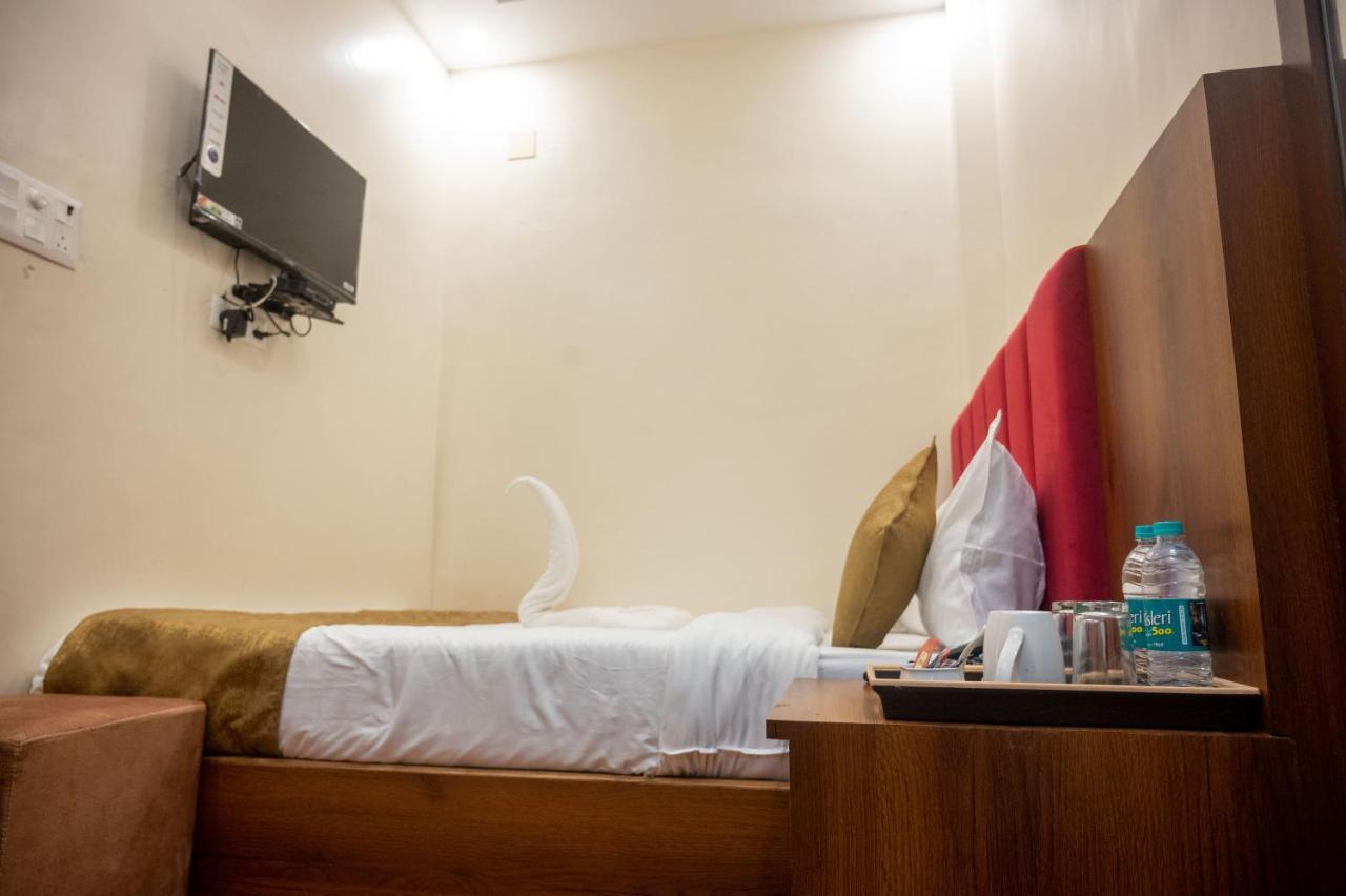 Hotel Kiran Palace