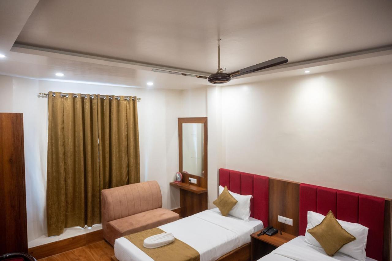 Kiran Palace Varanasi