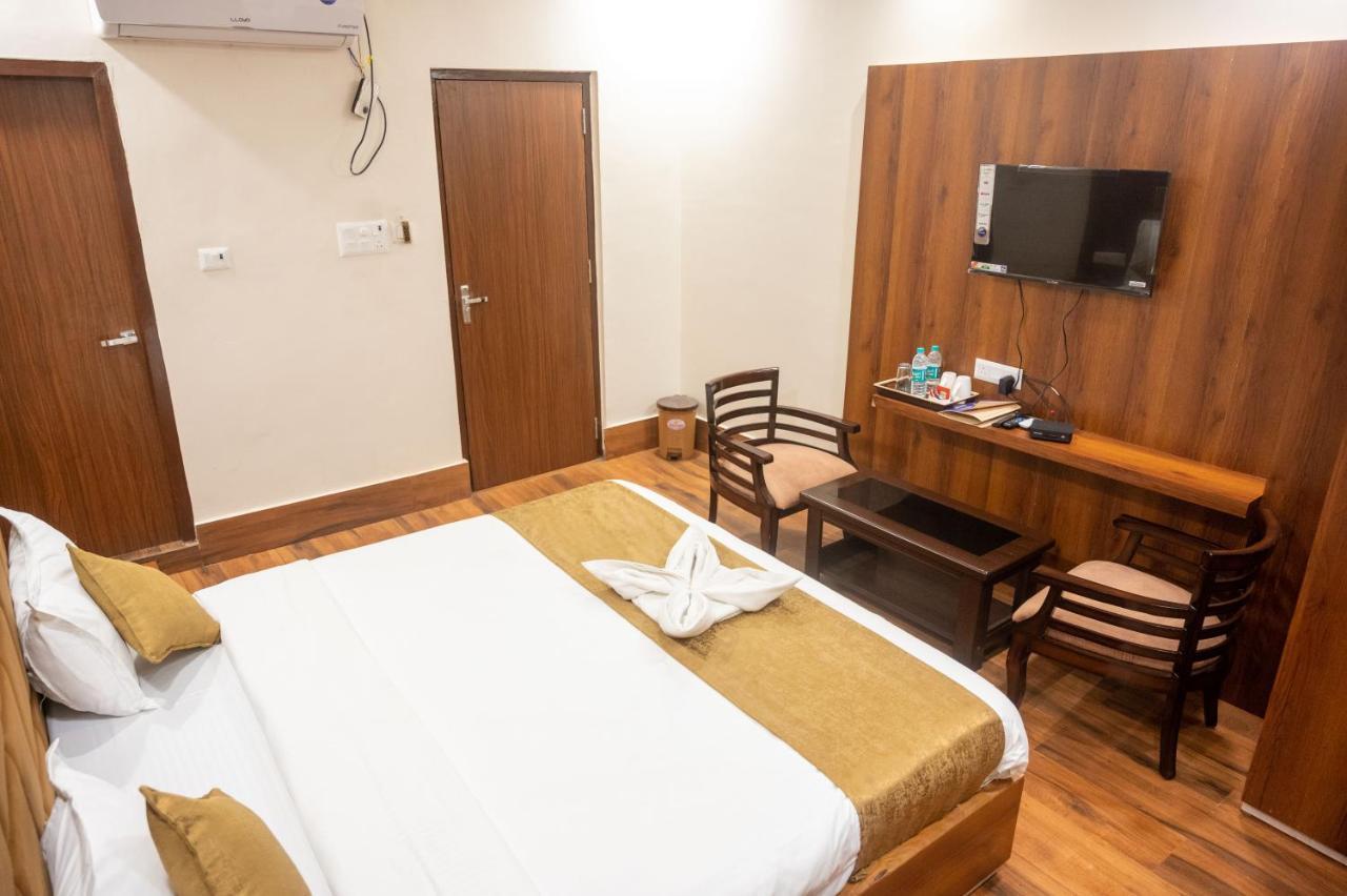 Kiran Palace Hotel