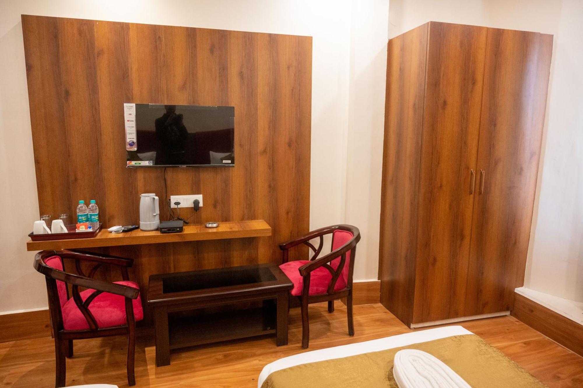 Kiran Palace Hotel Varanasi